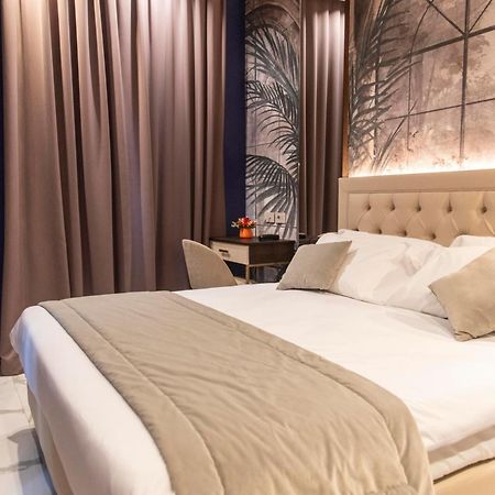 Adelaide Suite Dreams Rome Exterior photo