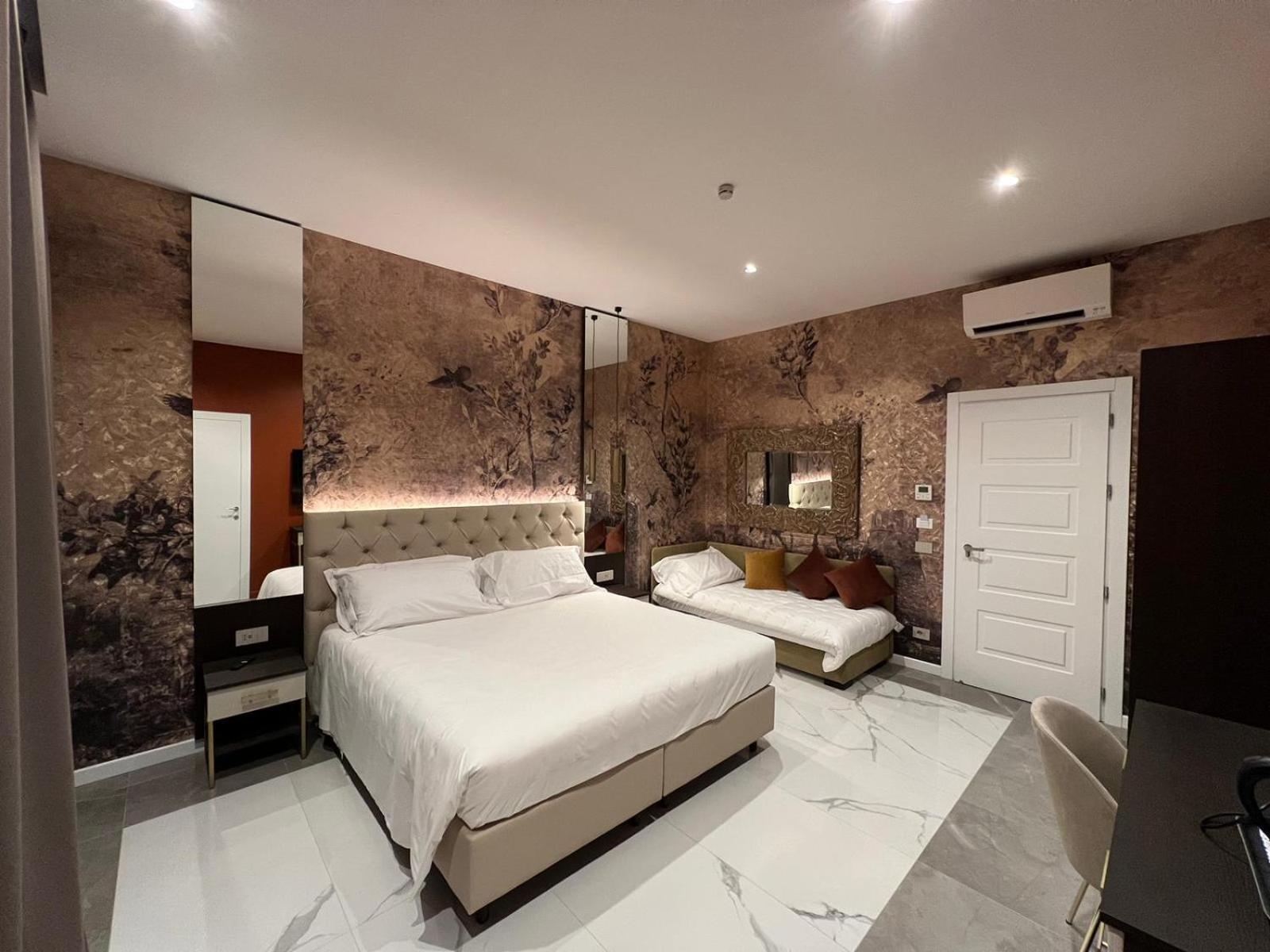 Adelaide Suite Dreams Rome Exterior photo