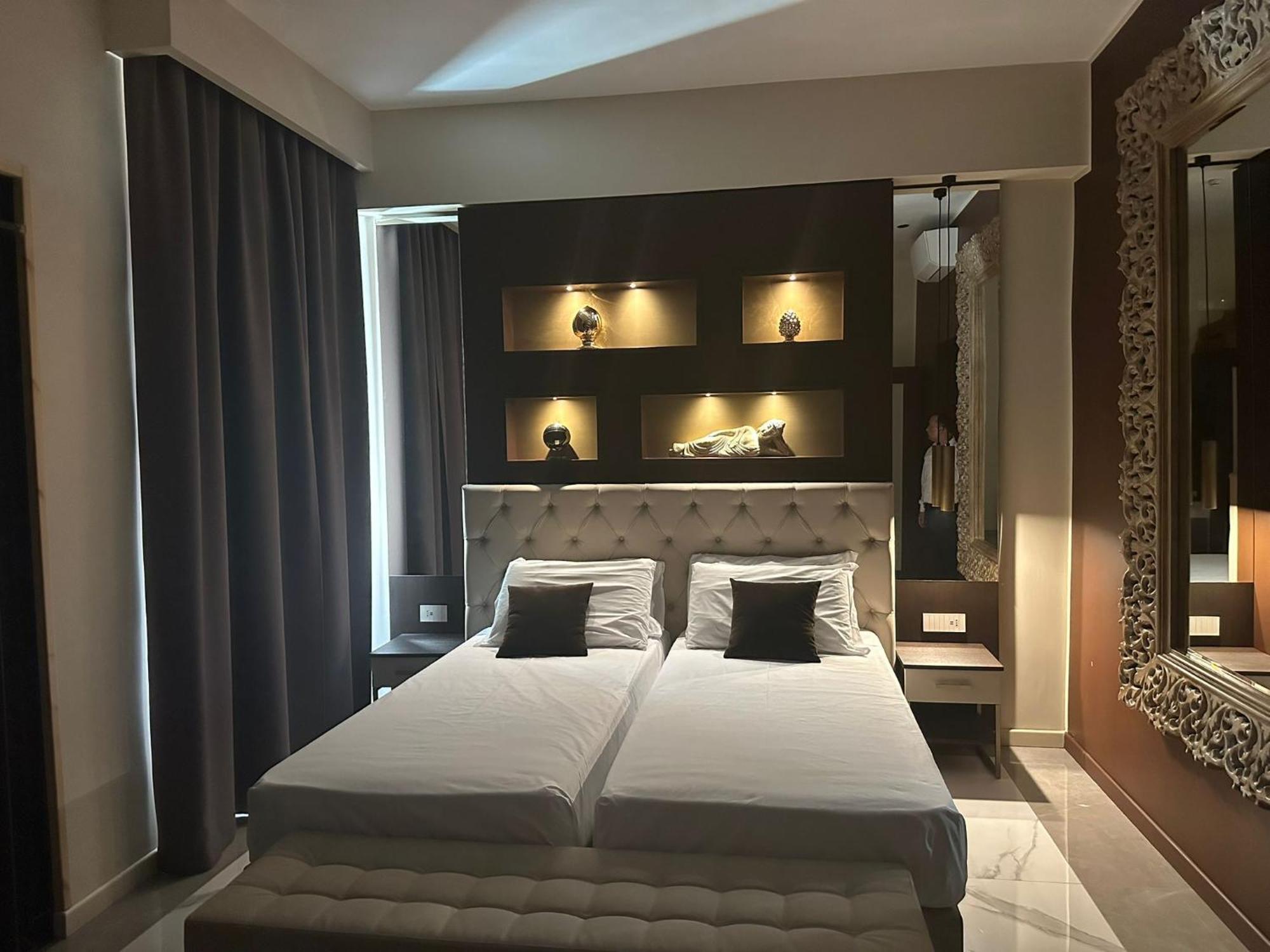 Adelaide Suite Dreams Rome Exterior photo