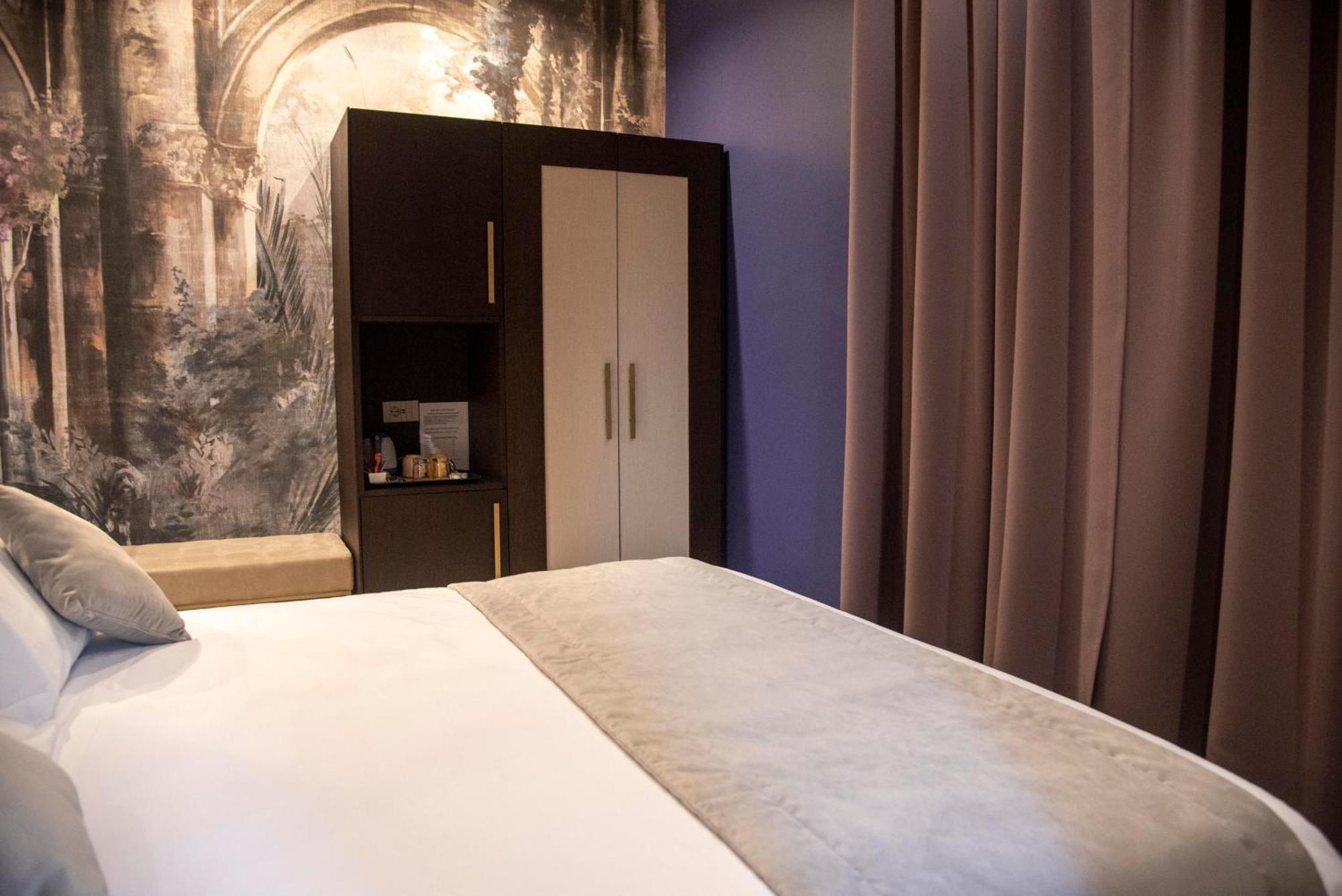 Adelaide Suite Dreams Rome Exterior photo