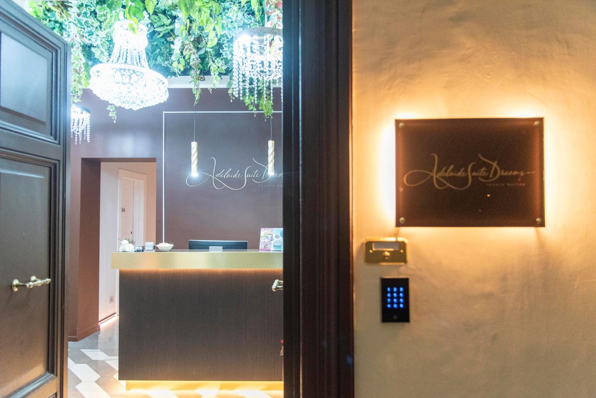 Adelaide Suite Dreams Rome Exterior photo