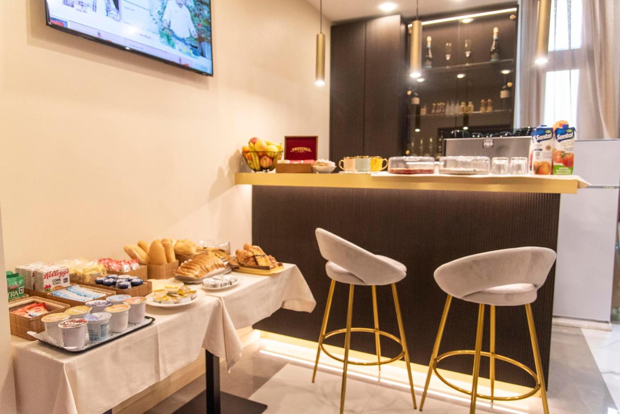 Adelaide Suite Dreams Rome Exterior photo
